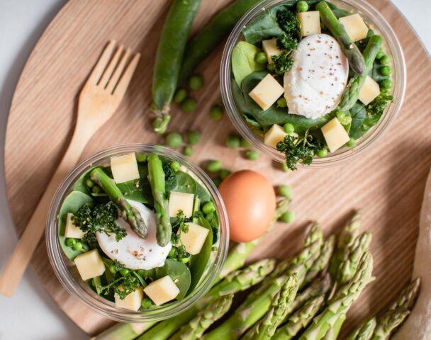 Moyenne salade œuf poché, orge perlé, Comté