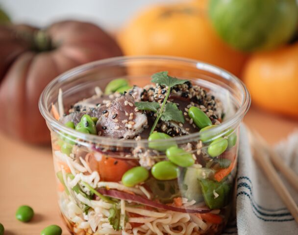 Moyenne salade tataki de thon